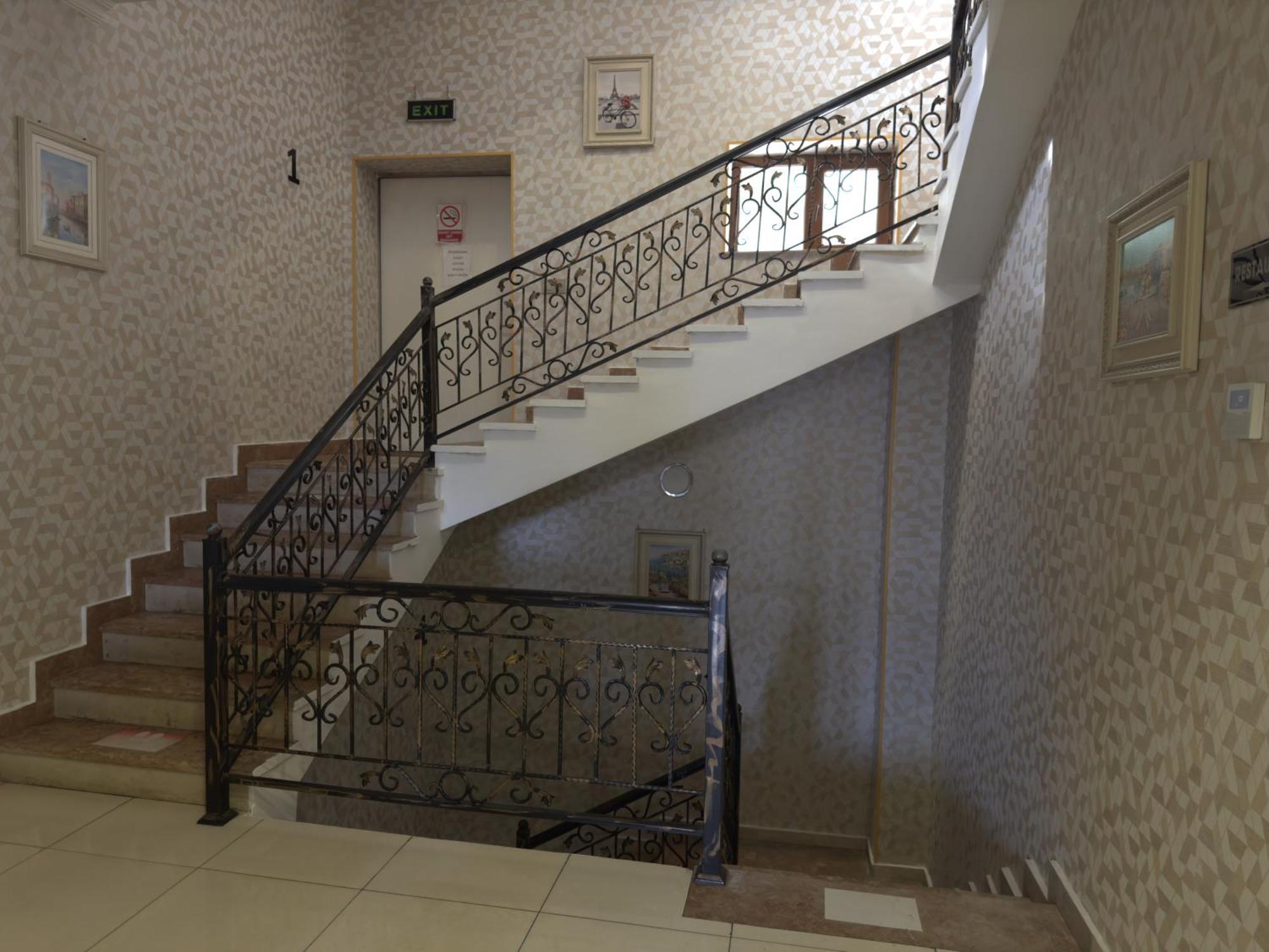 Eleon Hotel Baku Exterior photo