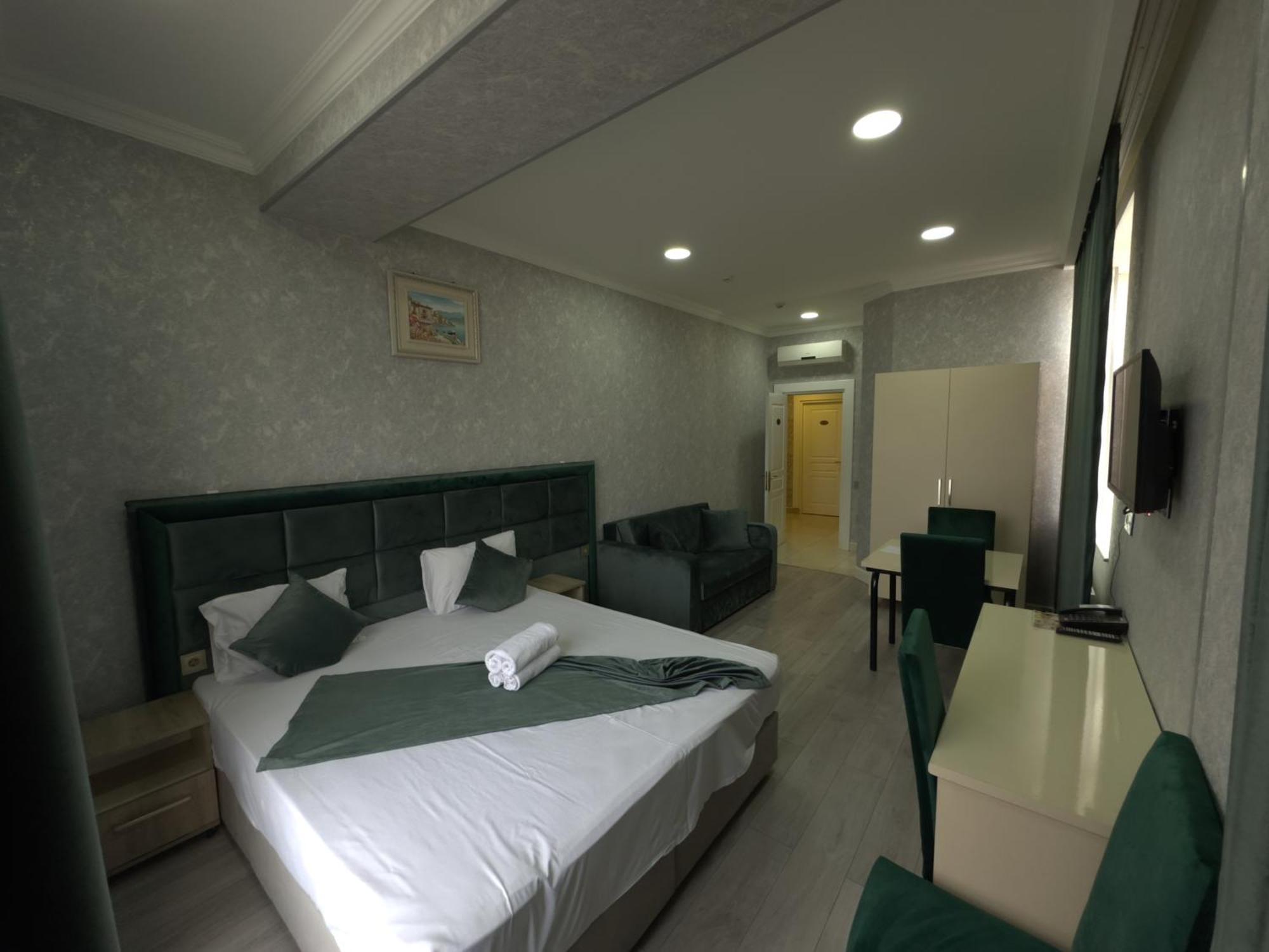 Eleon Hotel Baku Exterior photo